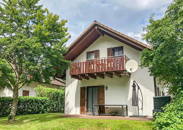 16 In Semesterbostad Kirchheim (Hessen)