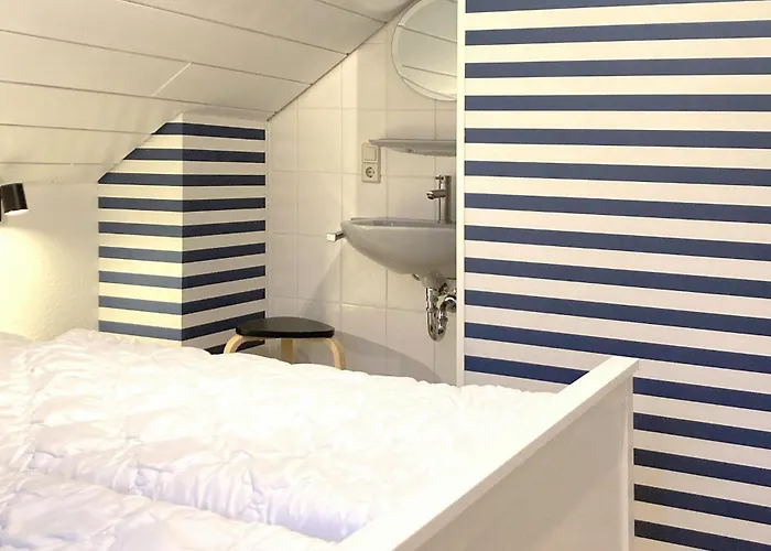 Semesterbostad 16 In *